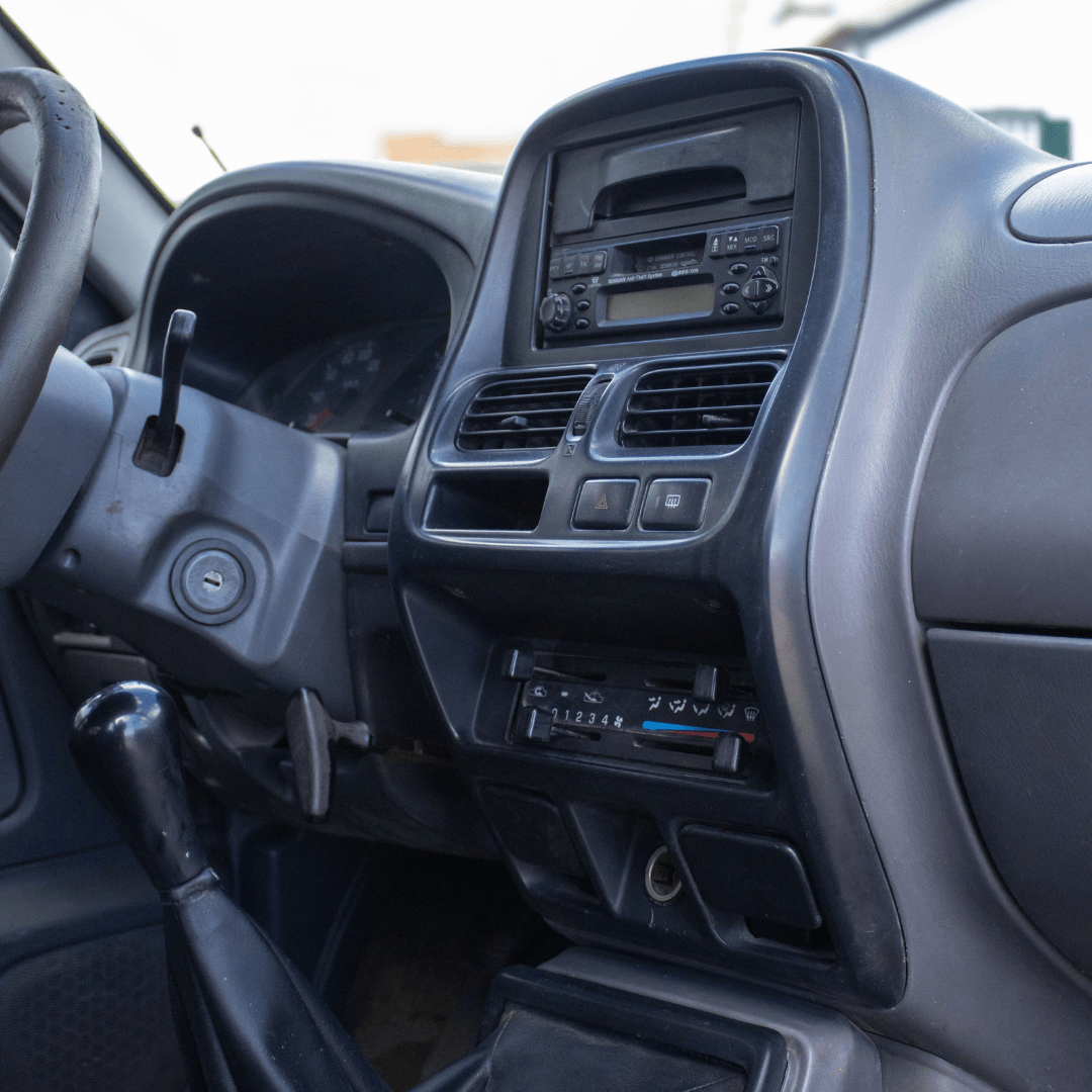 Nissan Pickup 4×2 C/D